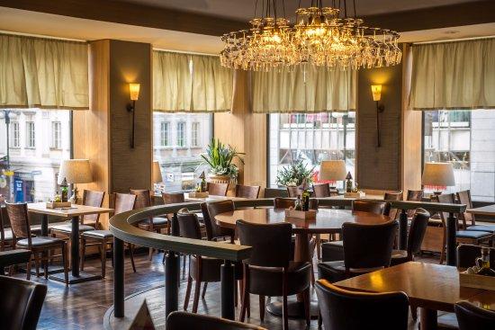 Pizza Coloseum Palac koruna